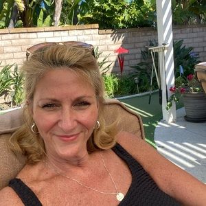 Meet your Posher, Toni